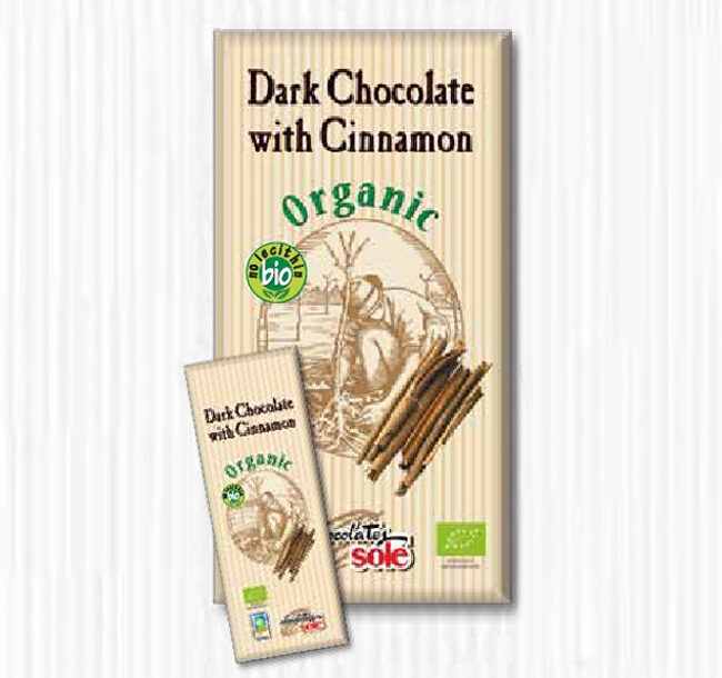 Dark Chocolate with Cinnamon. If we add the exotic flavour of cinnamon to the best chocolate, we reach an excitin experience.

 